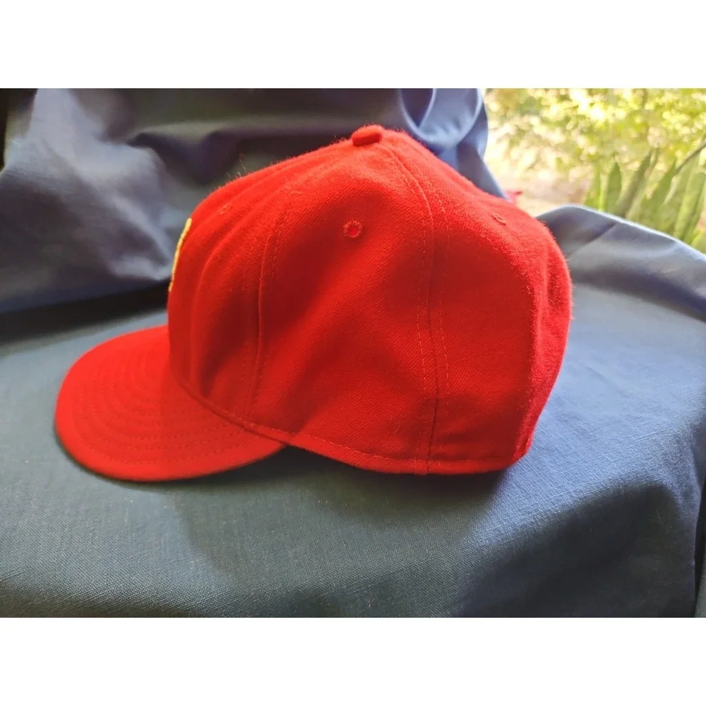 New York Mets New Era 59FIFTY Hat Cap Fitted Sz 8 Red Flag Logo Embroidered MLB - Picture 6 of 10